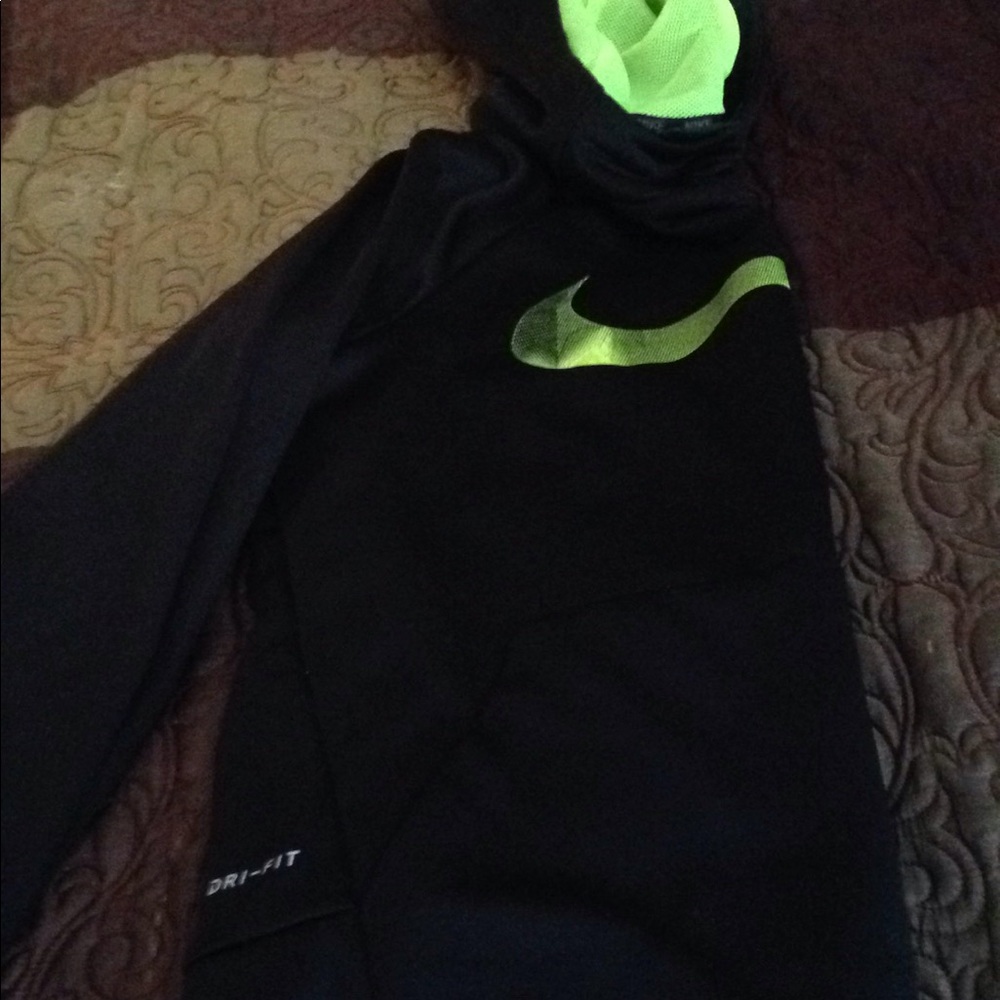 Nike dry fit hoodie, worn once